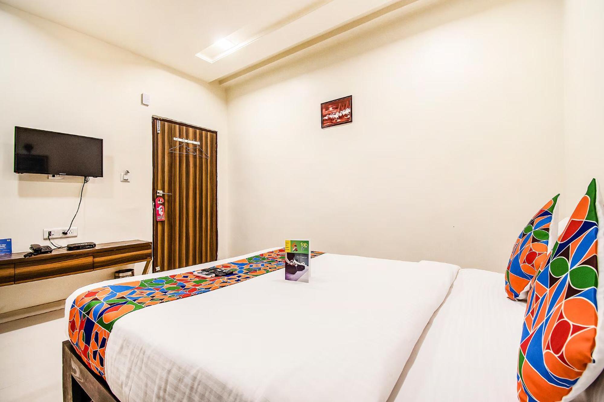Fabhotel Maher Inn Ahmedabad Exterior foto